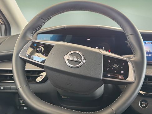 Certified 2025 Nissan Murano SV AWD/4WD image 9