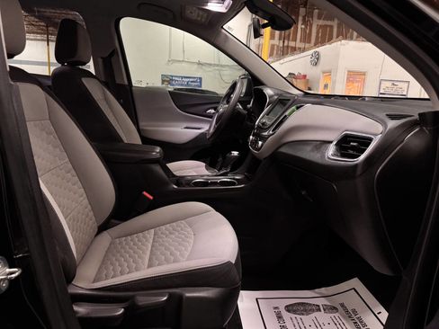 Used 2020 Chevrolet Equinox LS w/ LS Convenience Package image 16
