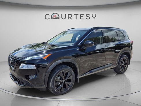 Certified 2023 Nissan Rogue SV w/ SV Premium Package AWD/4WD image 1