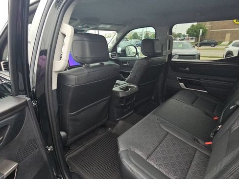Used 2022 Toyota Tundra Limited AWD/4WD image 25