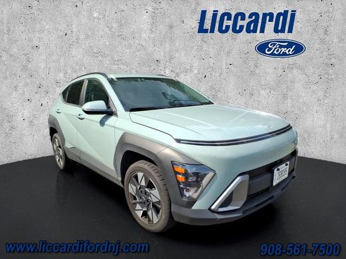 Used 2024 Hyundai Kona SEL AWD/4WD image 1
