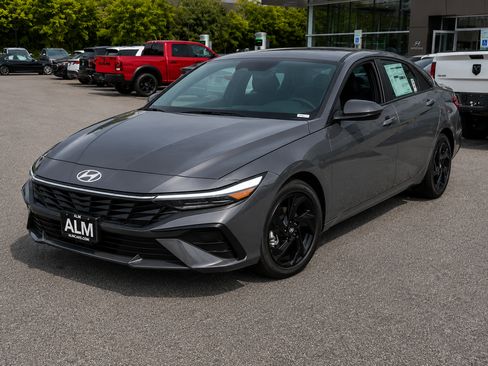 New 2026 Hyundai Elantra SEL Sport FWD image 1