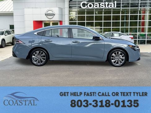New 2026 Nissan Sentra SL w/ Floor Mat Package FWD image 4
