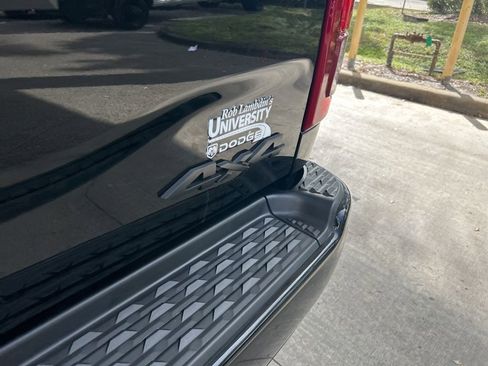 Used 2025 RAM 2500 Limited image 30