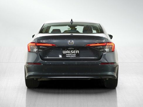 Used 2024 Honda Civic Touring image 4