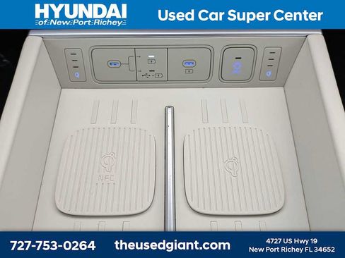 Used 2025 Hyundai Santa Fe Calligraphy AWD/4WD image 35