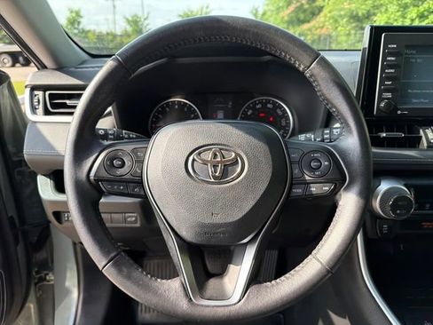Used 2022 Toyota RAV4 XLE Premium FWD image 17