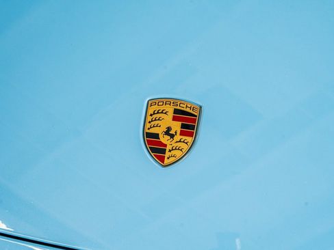 Used 2021 Porsche Taycan image 15