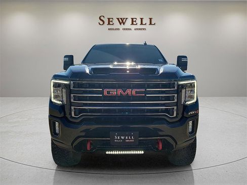 Used 2021 GMC Sierra 2500 AT4 image 4