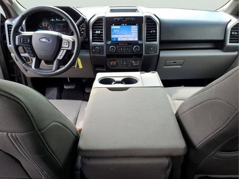 Used 2019 Ford F150 XLT w/ Equipment Group 302A Luxury AWD/4WD image 11