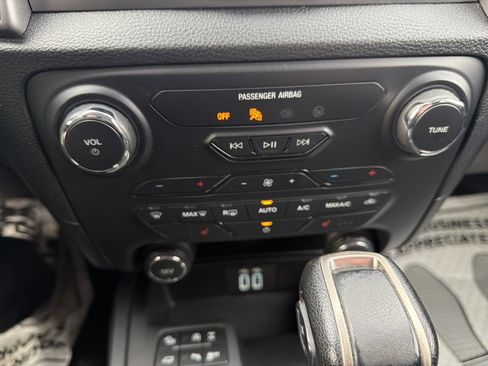 Used 2019 Ford Ranger XLT w/ Equipment Group 302A Luxury image 28