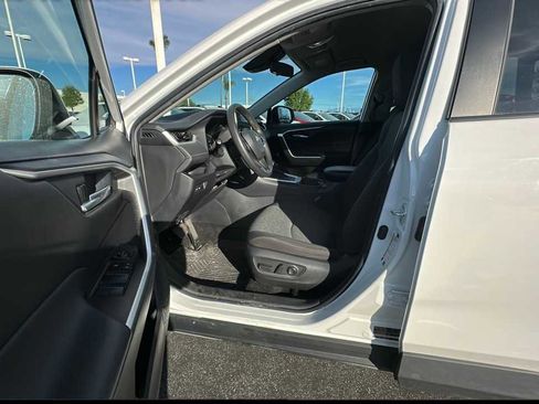 Used 2024 Toyota RAV4 XLE image 6
