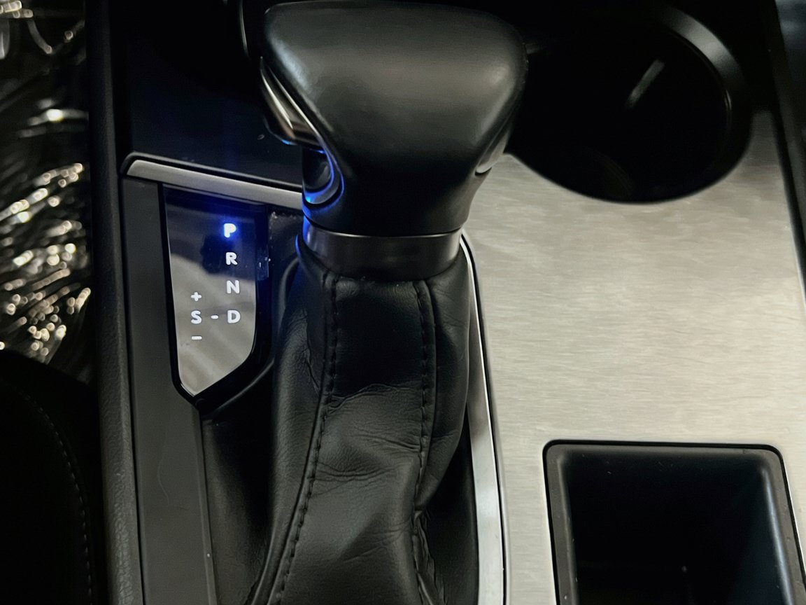 Used 2023 Lexus UX 250h AWD image 12