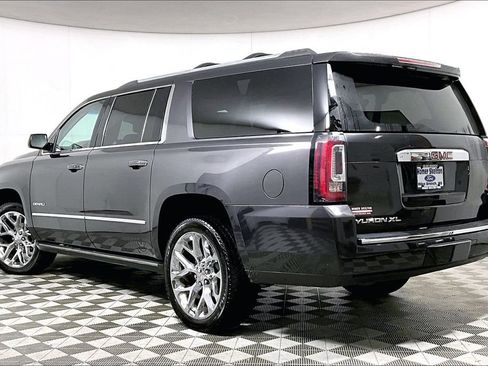 Used 2018 GMC Yukon XL Denali w/ Open Road Package image 11