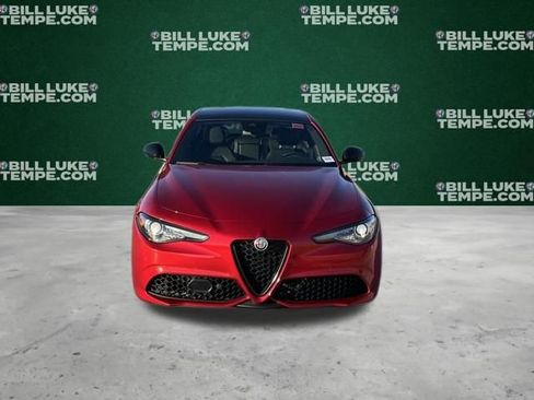 Used 2023 Alfa Romeo Giulia Veloce image 5