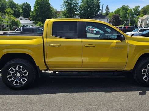 Used 2023 Chevrolet Colorado Z71 w/ Z71 Convenience Package 2 AWD/4WD image 9