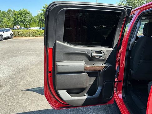 Used 2020 GMC Sierra 1500 SLE w/ SLE Value Package AWD/4WD image 17