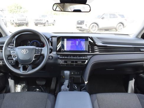 Used 2025 Toyota Camry LE FWD image 15