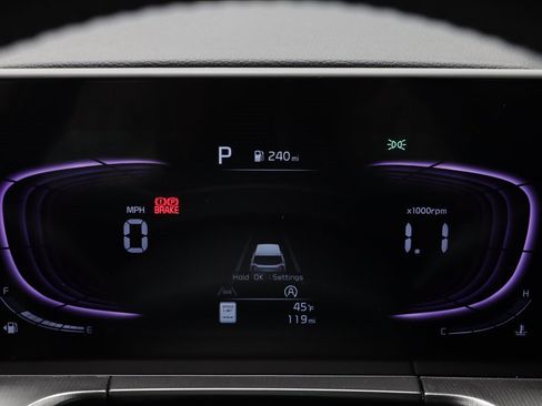 Used 2025 Kia Telluride LX image 7