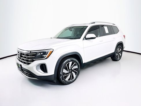 Used 2024 Volkswagen Atlas SEL image 3