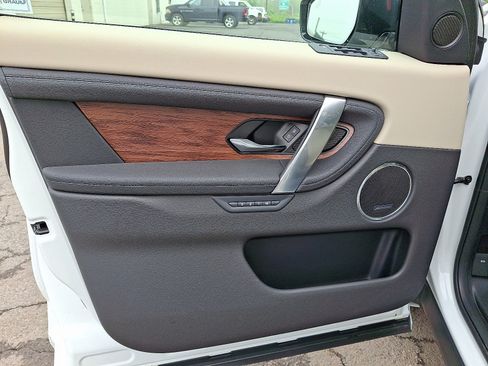 Certified 2024 Land Rover Discovery Sport S image 13