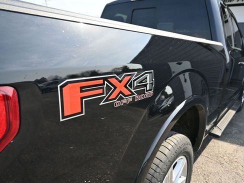 Used 2018 Ford F150 XLT w/ Equipment Group 302A Luxury image 12