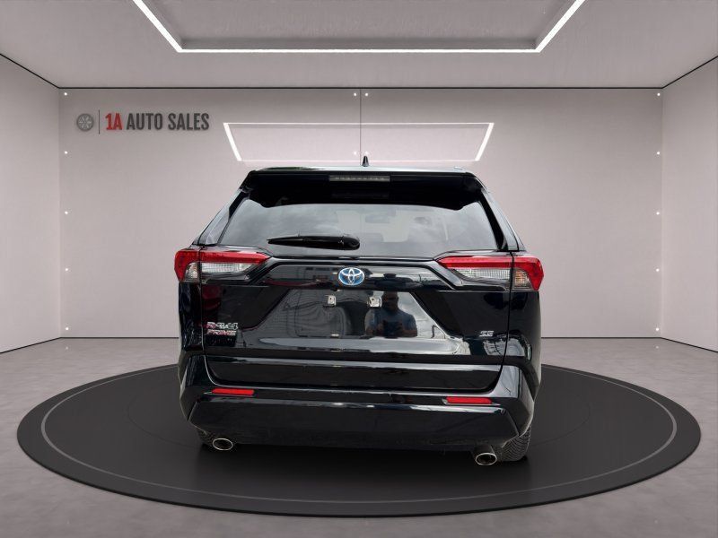 Used 2021 Toyota RAV4 Prime SE AWD/4WD image 4