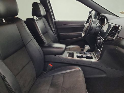 Used 2019 Jeep Grand Cherokee Altitude AWD/4WD image 21