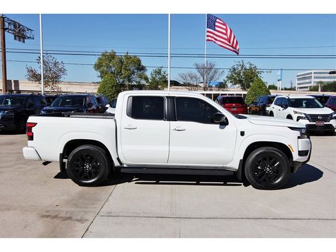 New 2026 Nissan Frontier SV w/ SV Convenience Package image 5