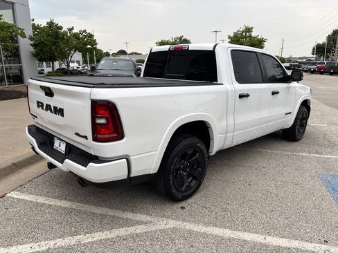 Used 2025 RAM 1500 Big Horn AWD/4WD image 29