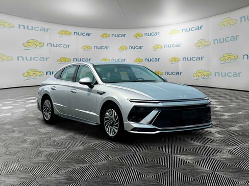 New 2025 Hyundai Sonata Limited image 1