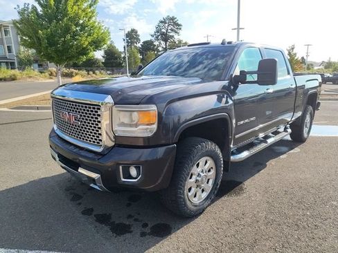 Used 2015 GMC Sierra 3500 Denali w/ Duramax Plus Package AWD/4WD image 7