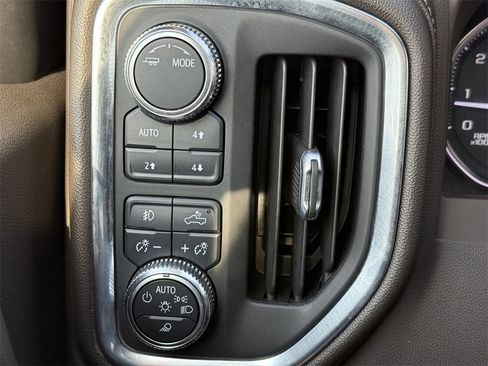 Used 2022 GMC Sierra 1500 SLT w/ SLT Premium Plus Package image 26