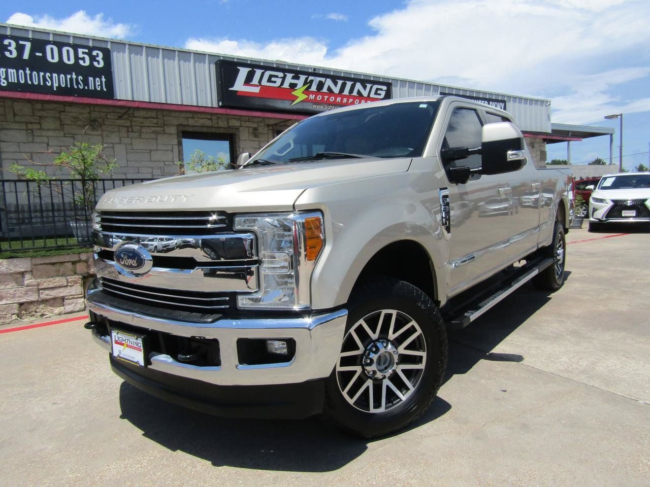 Used 2017 Ford F350 Lariat w/ Lariat Value Package AWD/4WD image 1