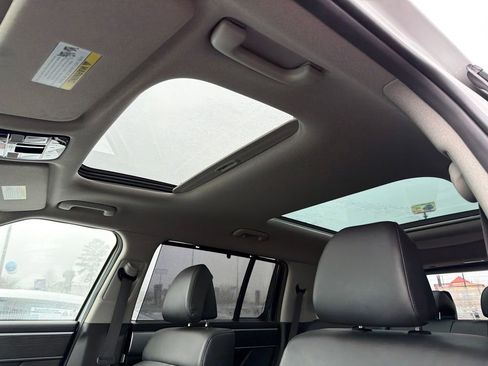 Used 2025 Hyundai Santa Fe Limited image 32