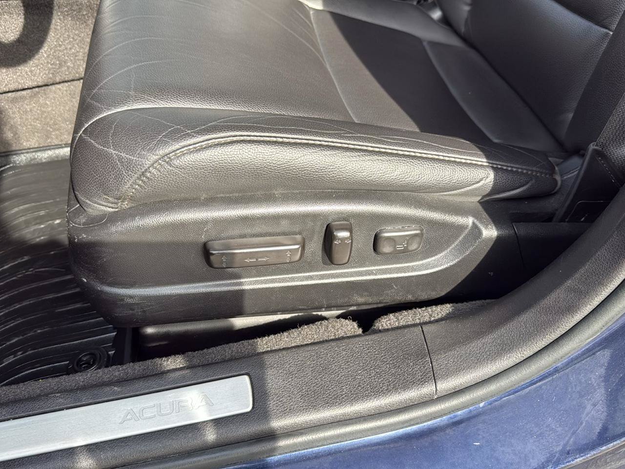 Used 2020 Acura TLX FWD image 11