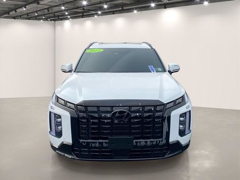 Used 2025 Hyundai Palisade Calligraphy AWD/4WD image 2