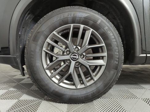 Used 2024 Nissan Rogue S FWD image 21
