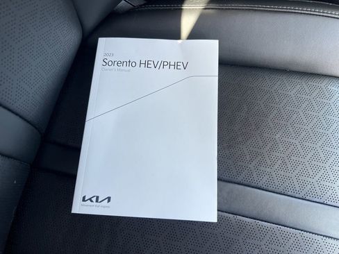 Certified 2023 Kia Sorento EX AWD/4WD image 27