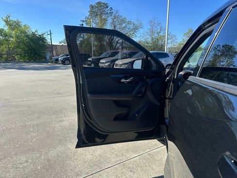Used 2021 Chevrolet Blazer RS image 9