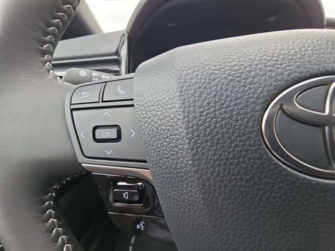 Used 2026 Toyota Camry SE w/ Convenience Package image 16