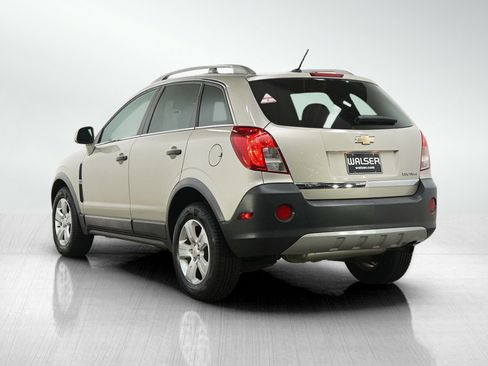 Used 2014 Chevrolet Captiva Sport LS FWD image 3