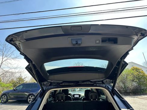 Used 2019 GMC Terrain SLT w/ Infotainment Package II AWD/4WD image 35
