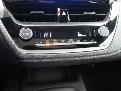 Used 2023 Toyota Corolla SE image 17