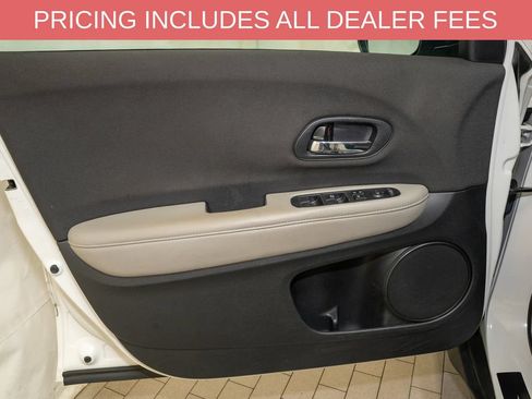 Used 2020 Honda HR-V LX image 10