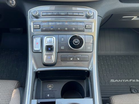 Certified 2023 Hyundai Santa Fe SEL FWD image 18