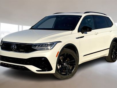 Used 2024 Volkswagen Tiguan SE R-Line