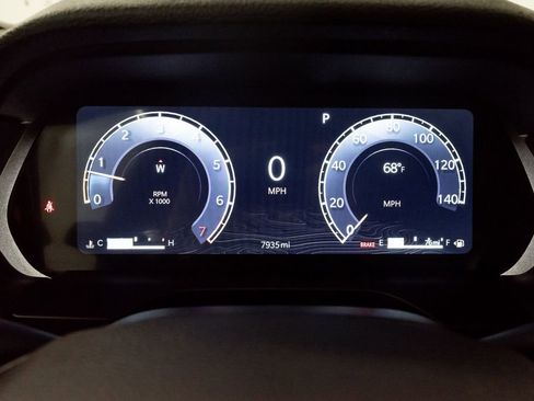 Used 2024 Jeep Grand Cherokee Laredo AWD/4WD image 14