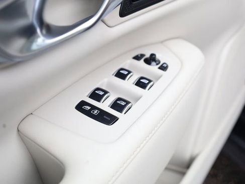 Used 2023 Volvo S90 B6 Plus AWD/4WD image 18