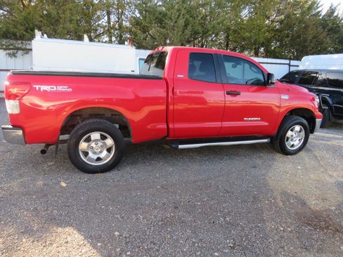 Used 2011 Toyota Tundra 4x4 Double Cab w/ TRD Off-Road Pkg image 13